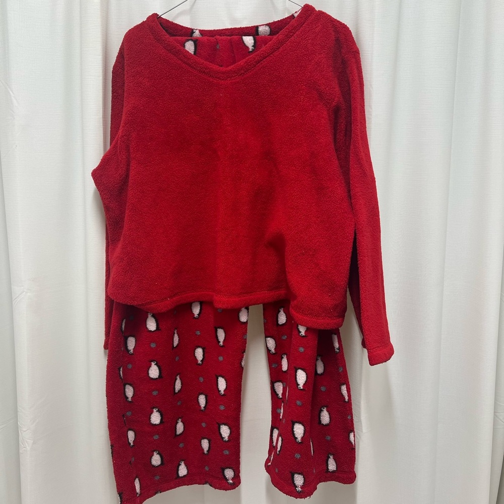 Red penguin pattern fleece PJ set